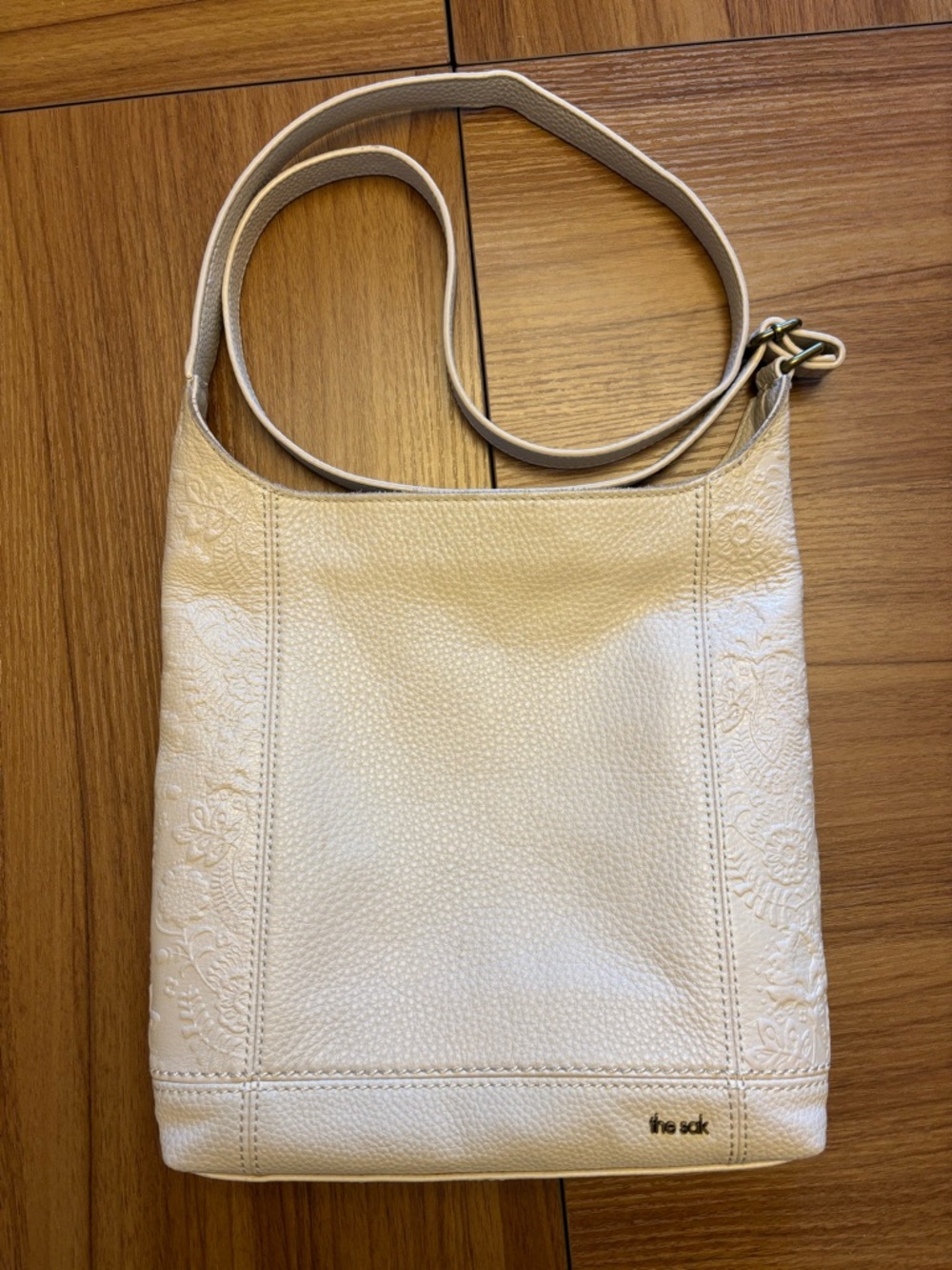 The Sak De Young Small Leather Crossbody bag